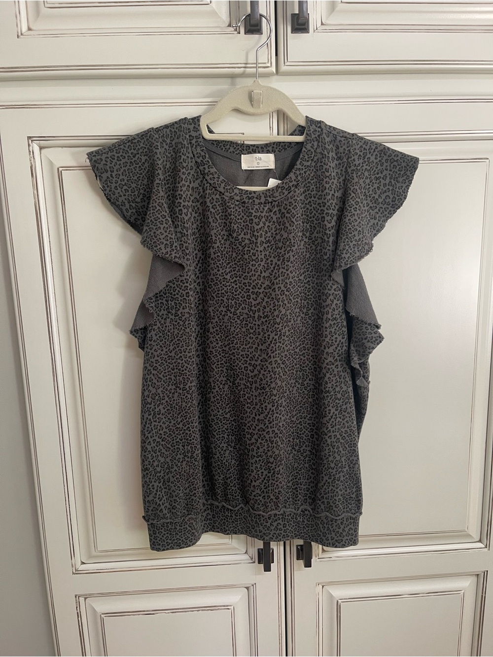 T.La Charcoal Leopard Ruffle Sleeve Tank Top